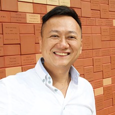 Prof Travis S K Kong