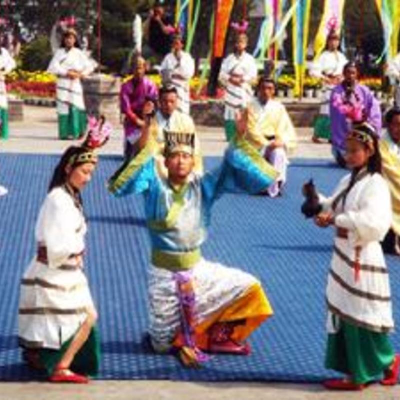 Yak-tail Banner dance