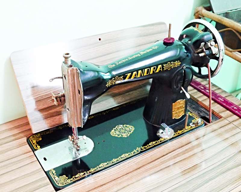 Sewing Machine.jpg