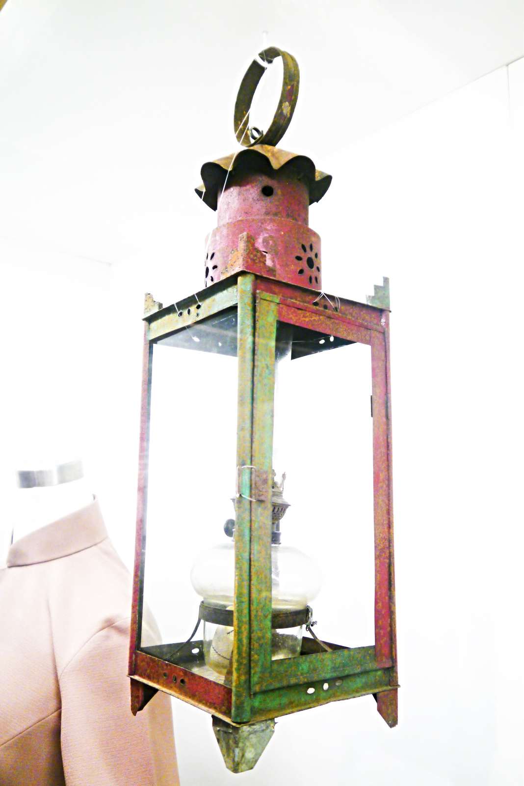 Kerosene Lamp.jpg