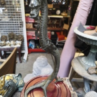 Dragon sculpture 